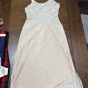 Vintage Elegant Lace Slip